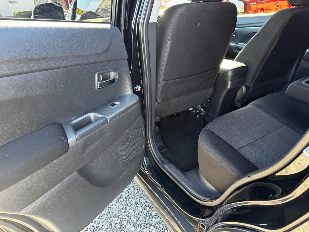 2019 Mitsubishi Outlander Image 13