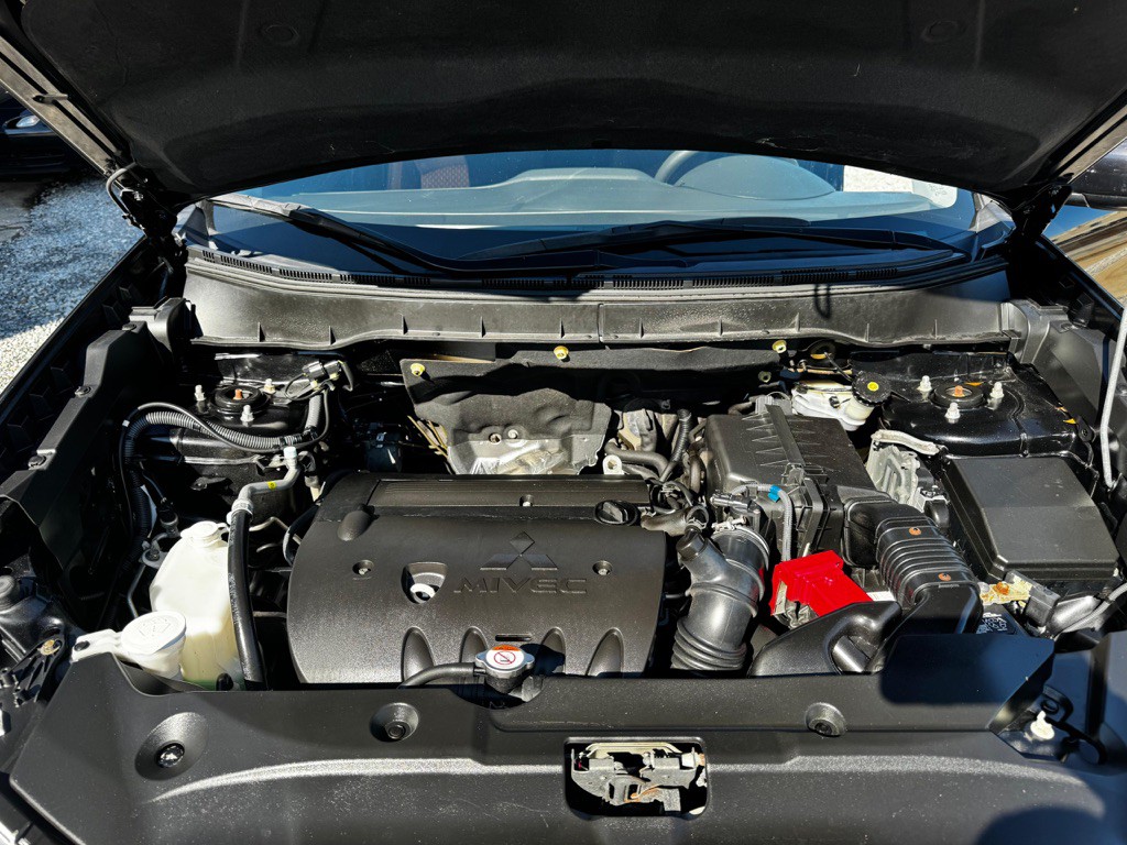 2019 Mitsubishi Outlander Image 26