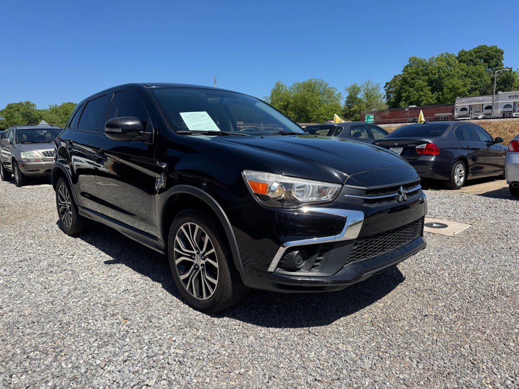 2019 Mitsubishi Outlander Image 3