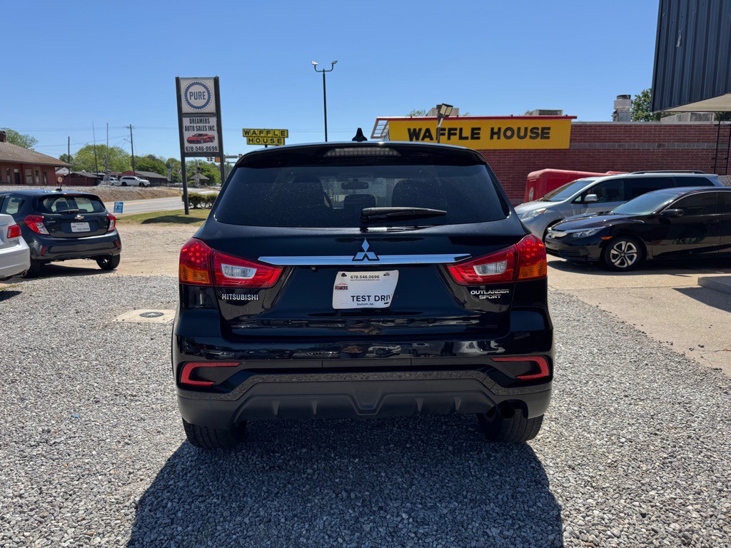 2019 Mitsubishi Outlander Image 6
