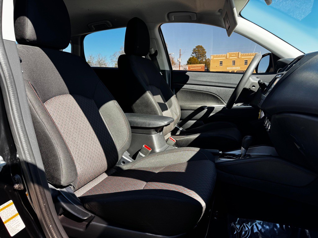 2019 Mitsubishi Outlander Image 19