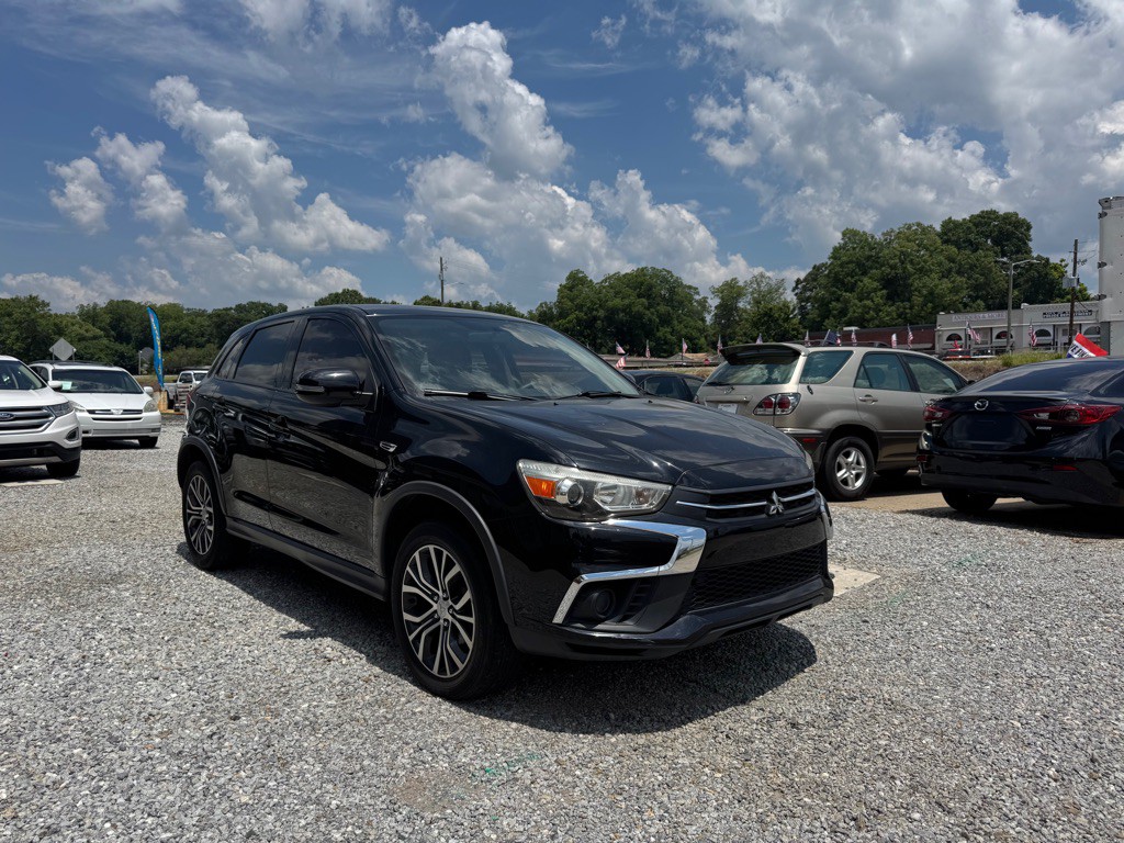 2019 Mitsubishi Outlander Image 3