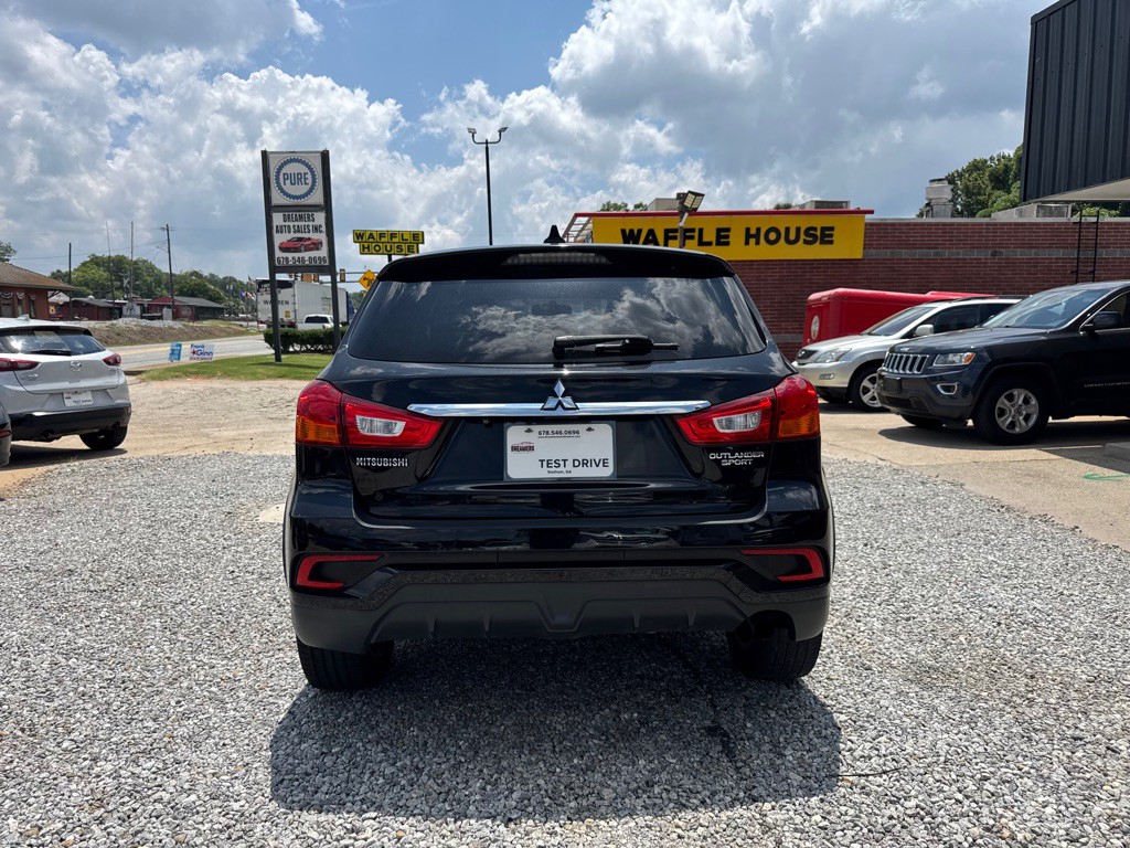 2019 Mitsubishi Outlander Image 6