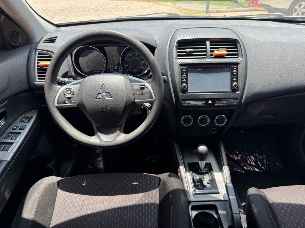 2019 Mitsubishi Outlander Image 9