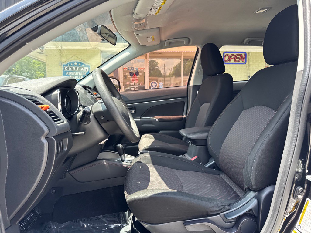 2019 Mitsubishi Outlander Image 11
