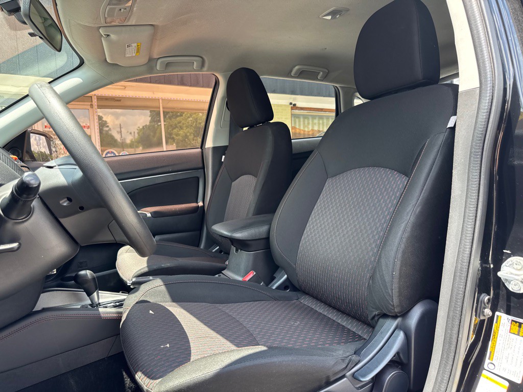 2019 Mitsubishi Outlander Image 12