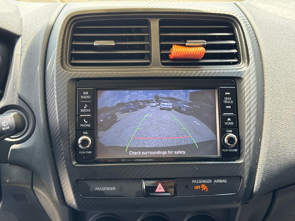 2019 Mitsubishi Outlander Image 24