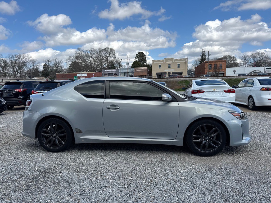 2014 Scion tC Image 4