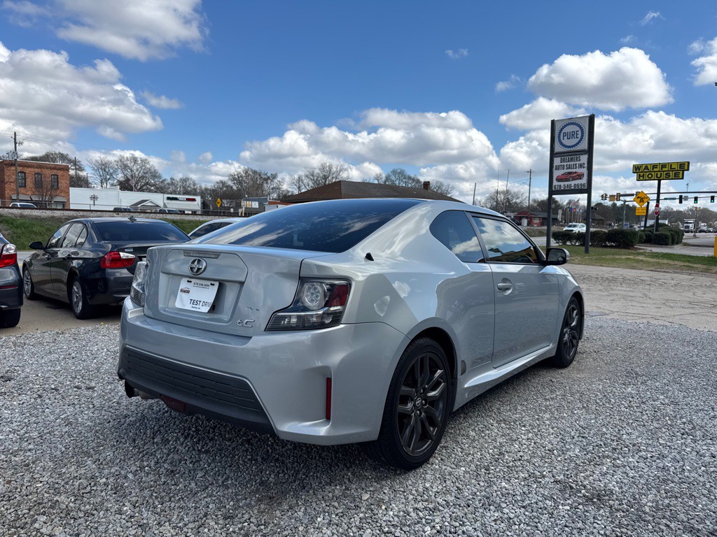 2014 Scion tC Image 5