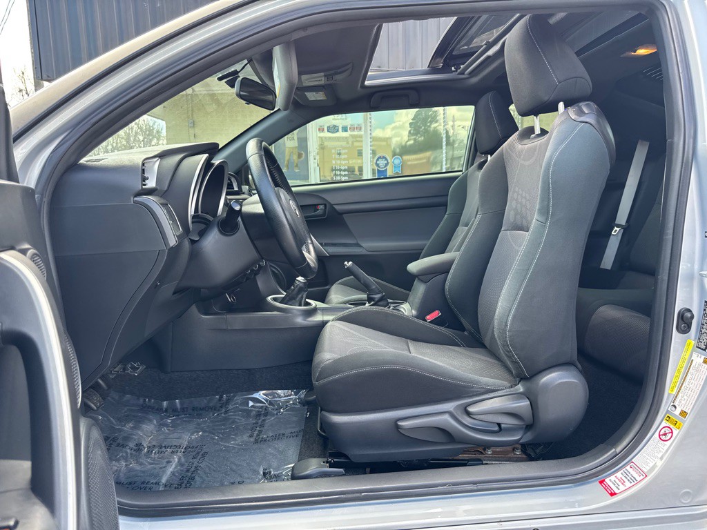 2014 Scion tC Image 11