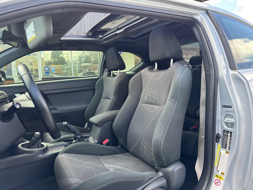 2014 Scion tC Image 12