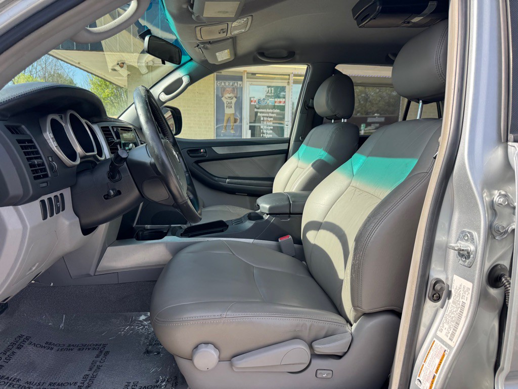 2004 Toyota 4Runner Image 11