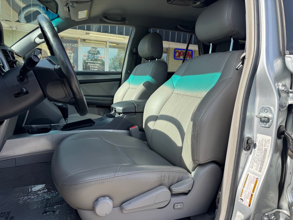 2004 Toyota 4Runner Image 12