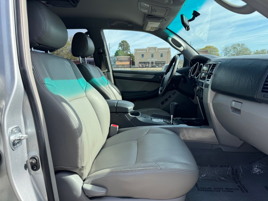 2004 Toyota 4Runner Image 20