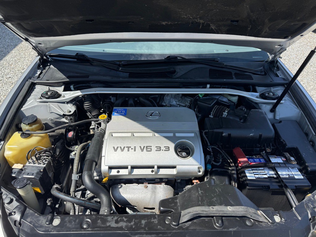 2005 Lexus ES Image 21