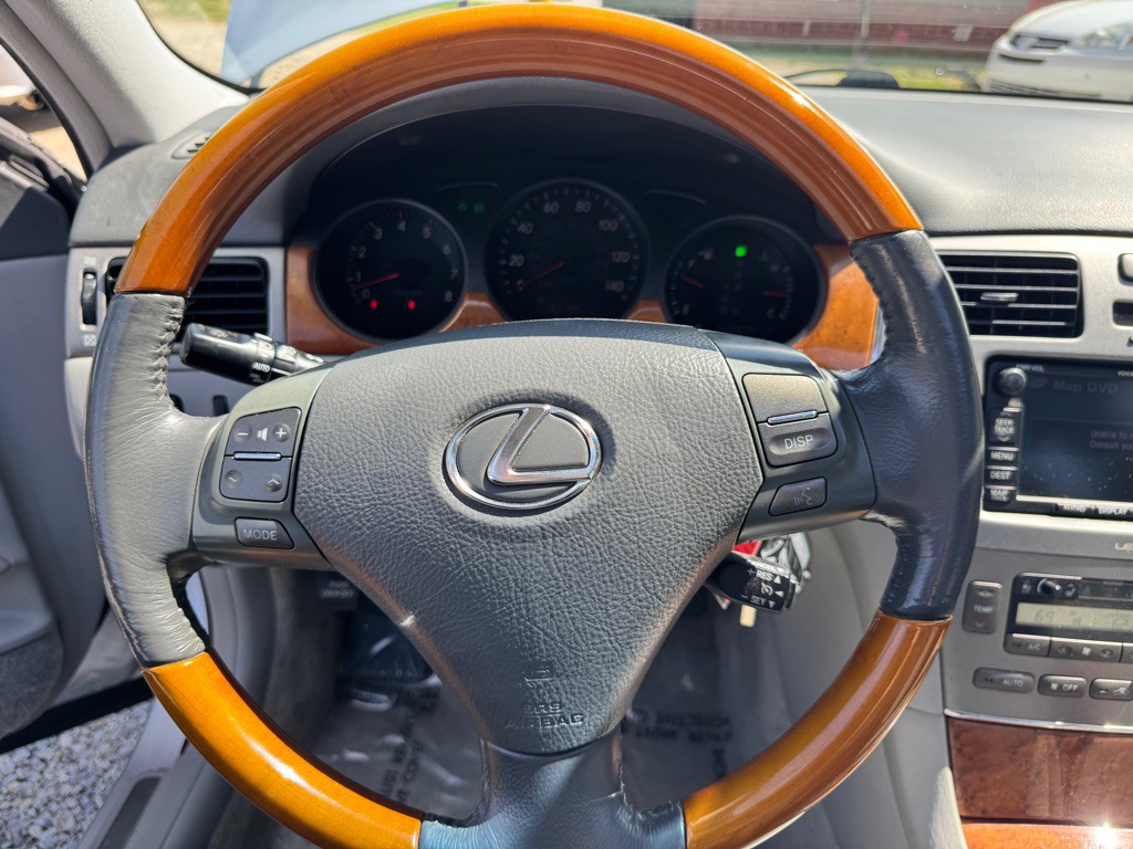 2005 Lexus ES Image 22