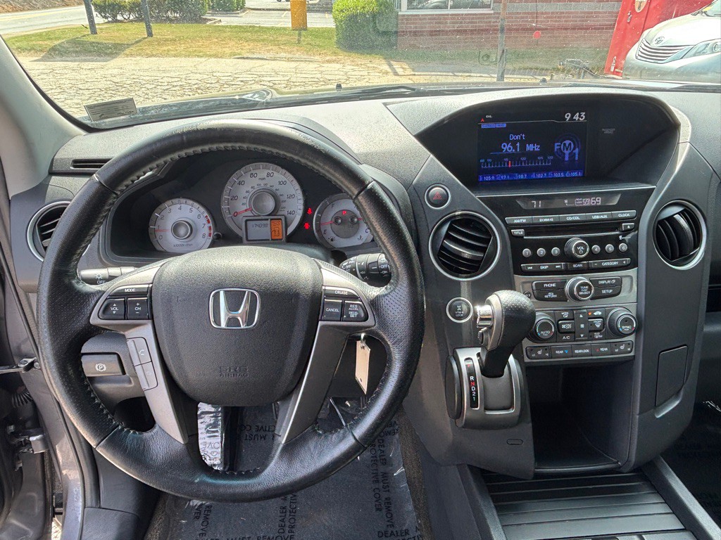 2015 Honda Pilot Image 14