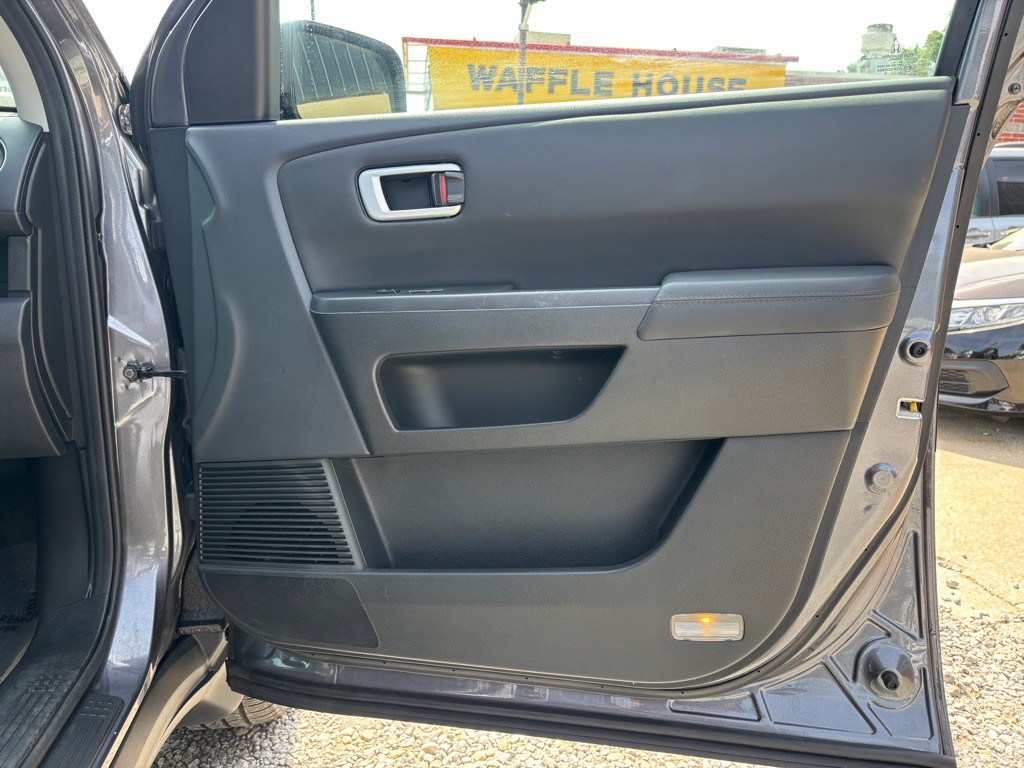 2015 Honda Pilot Image 30