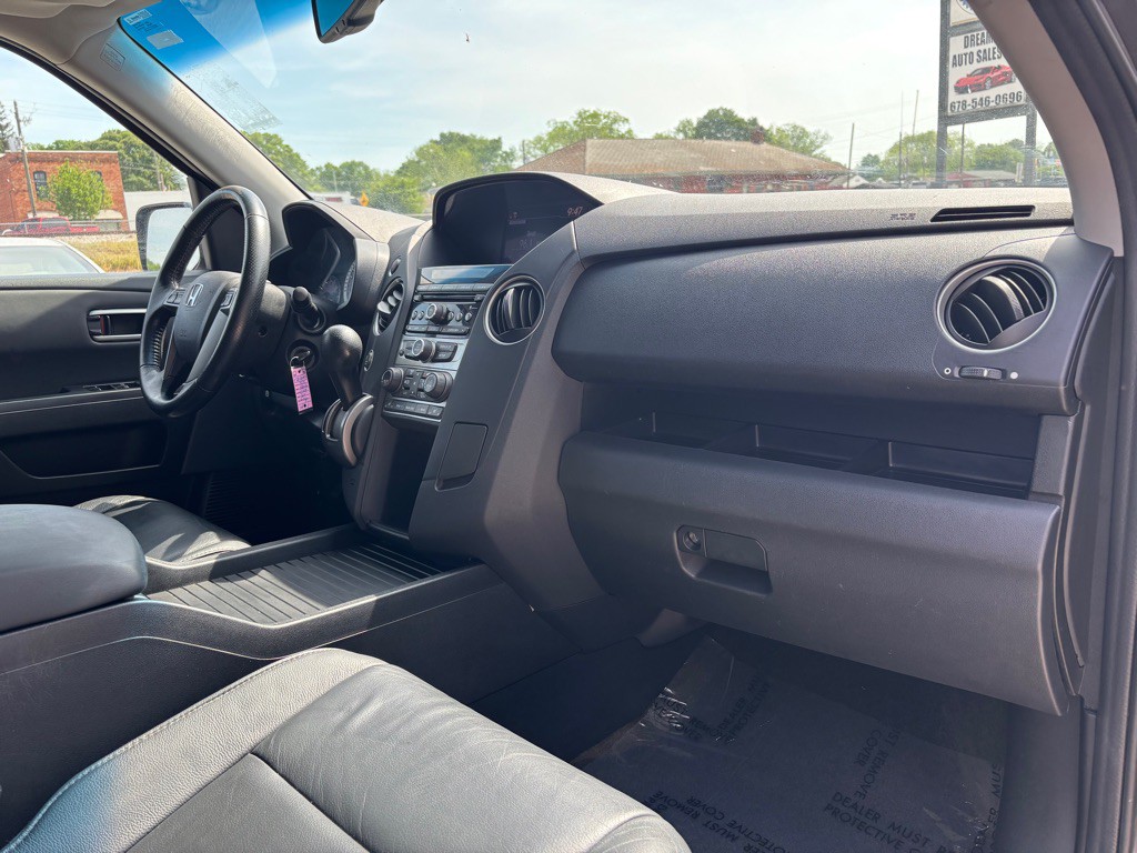 2015 Honda Pilot Image 32