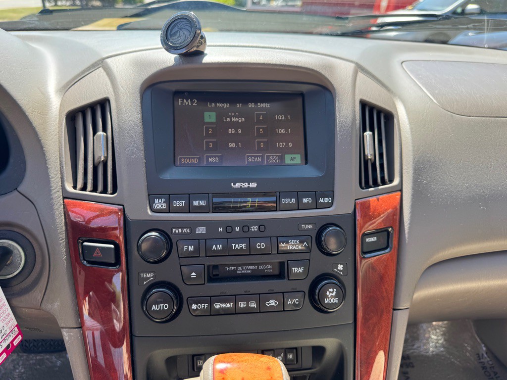 2003 Lexus RX Image 23