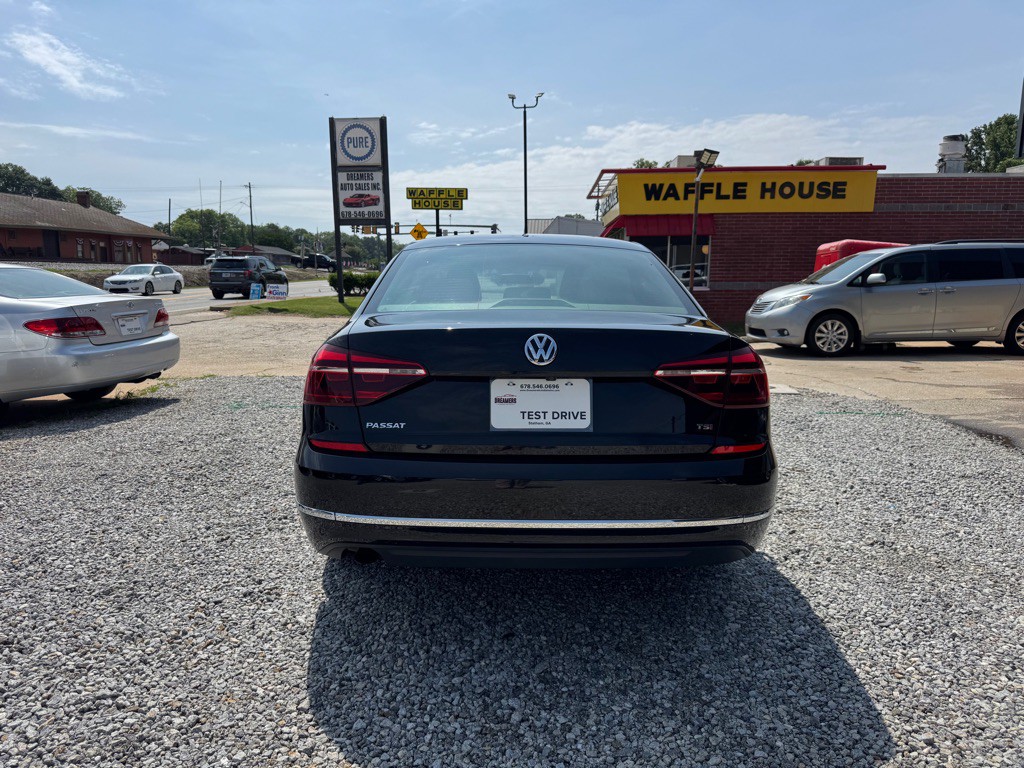 2018 Volkswagen Passat Image 6