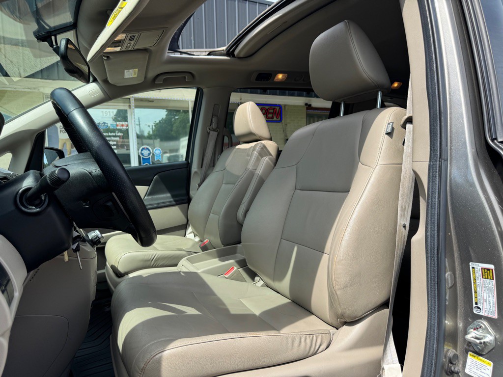2013 Honda Odyssey Image 12