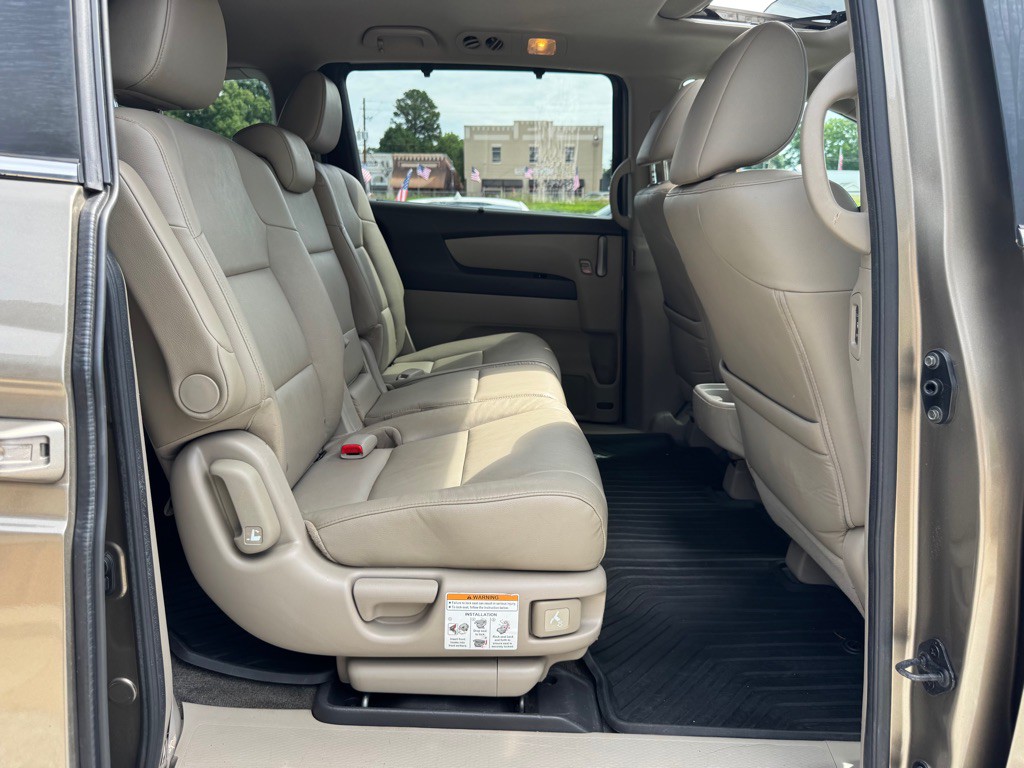 2013 Honda Odyssey Image 18