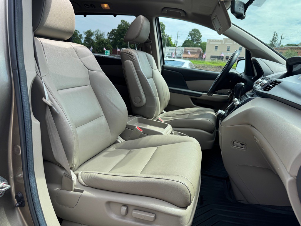 2013 Honda Odyssey Image 22