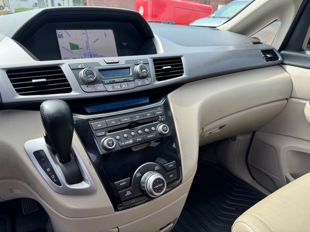 2013 Honda Odyssey Image 26