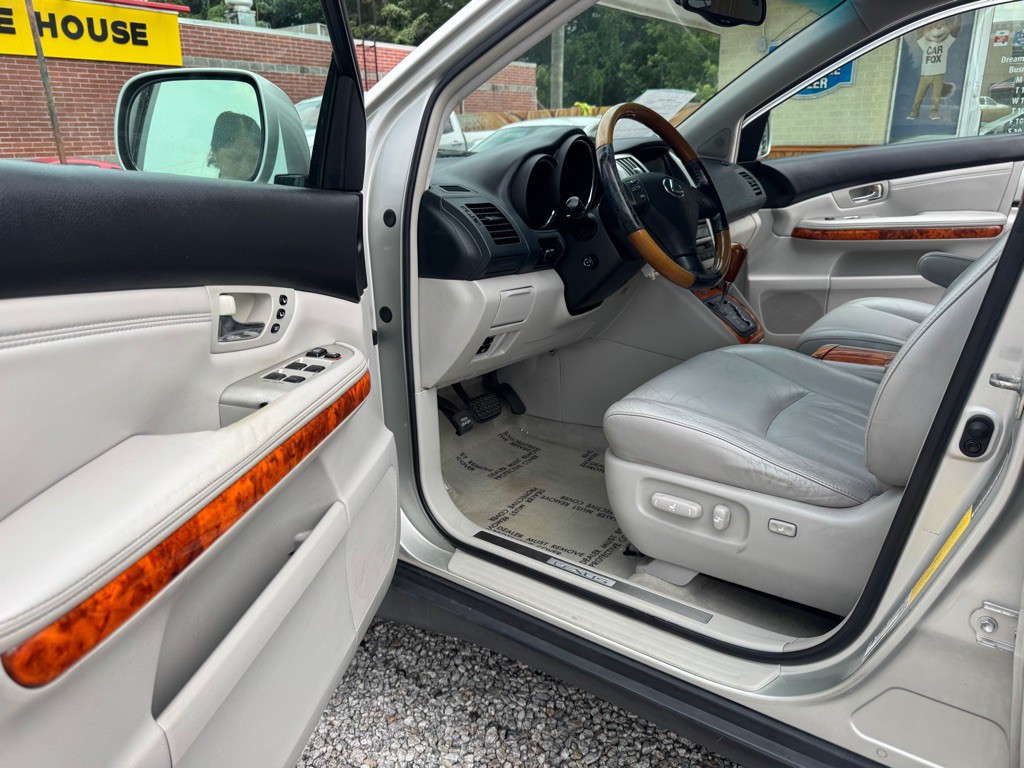 2005 Lexus RX Image 9