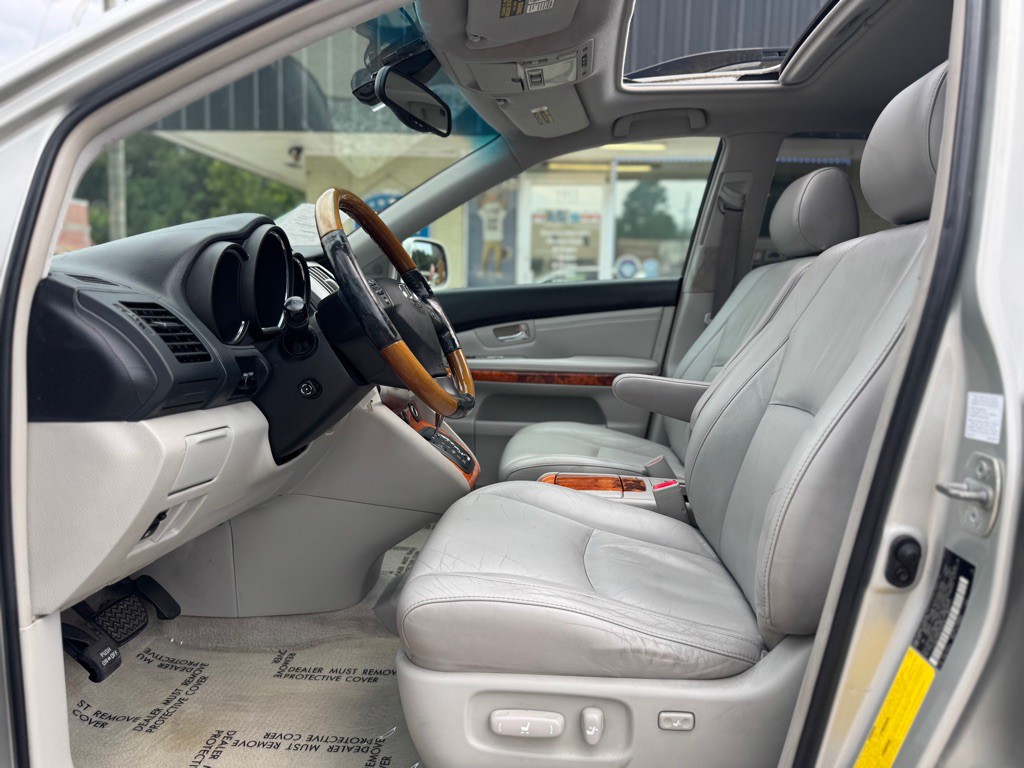 2005 Lexus RX Image 10