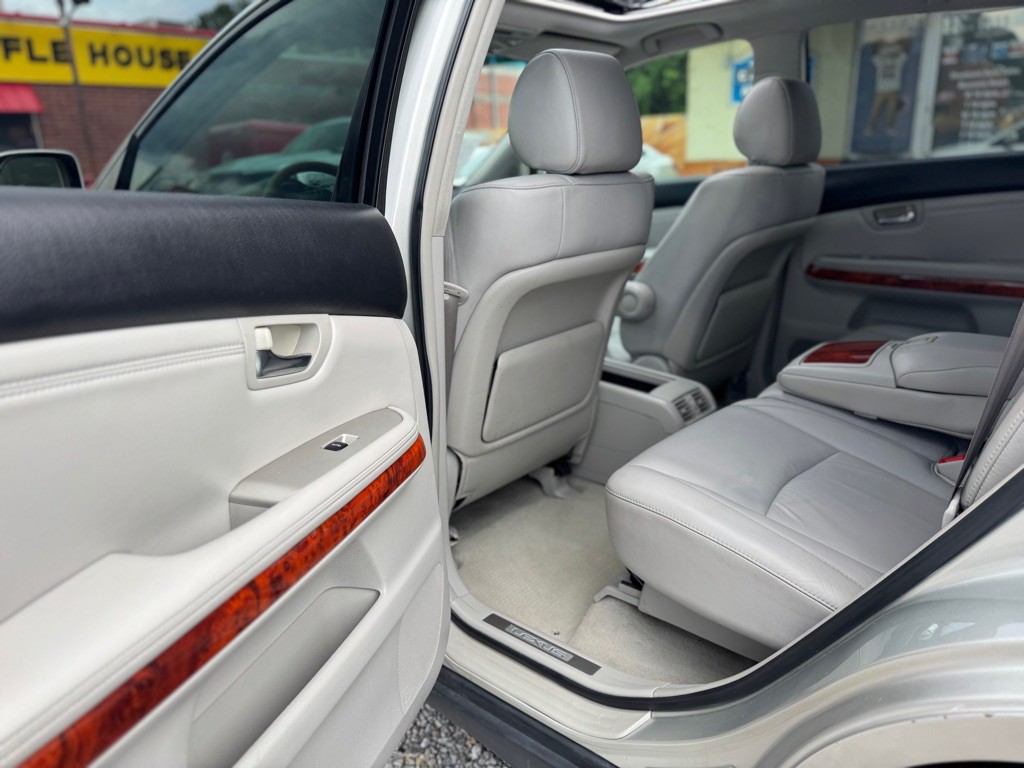 2005 Lexus RX Image 12