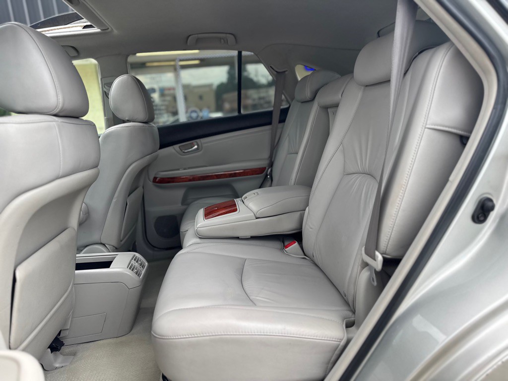2005 Lexus RX Image 13