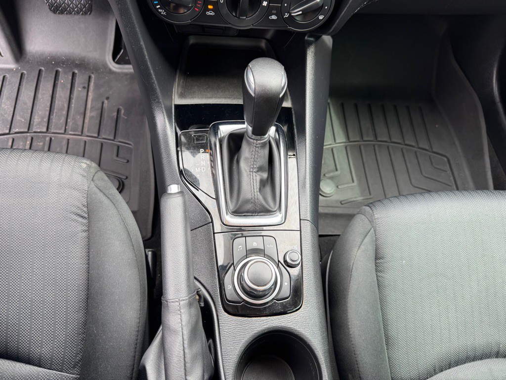 2015 Mazda Mazda3 Image 25