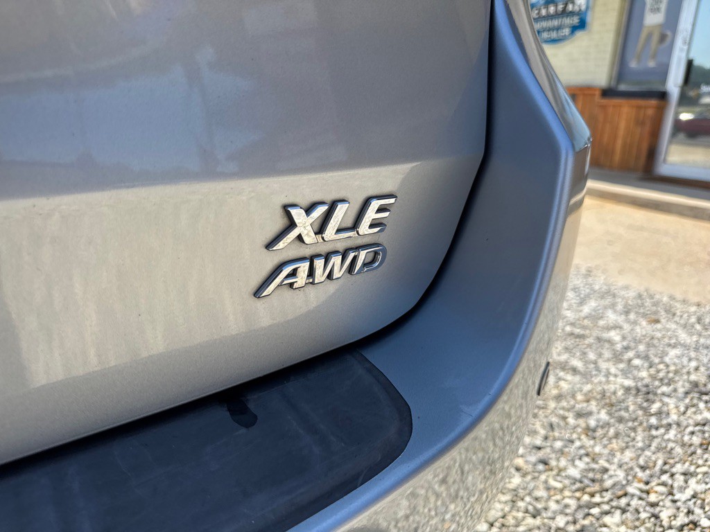 2017 Toyota Sienna Image 29