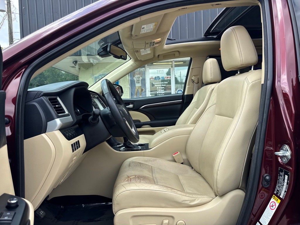 2014 Toyota Highlander Image 11