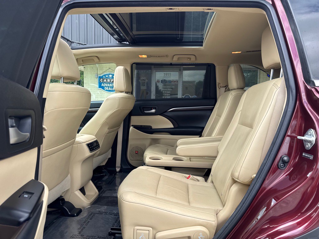 2014 Toyota Highlander Image 14