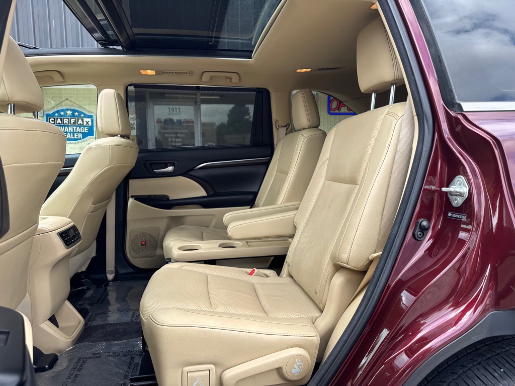2014 Toyota Highlander Image 15