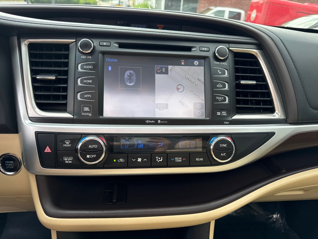 2014 Toyota Highlander Image 27