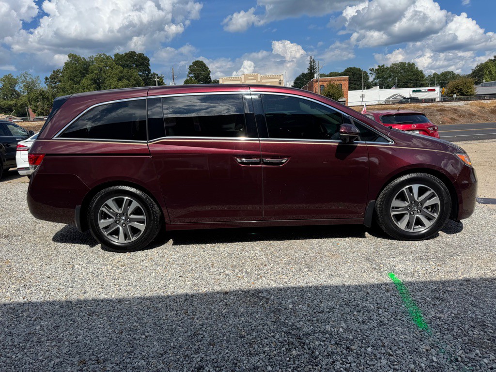2014 Honda Odyssey Image 3