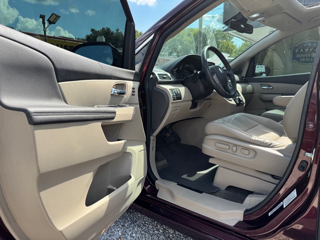2014 Honda Odyssey Image 9