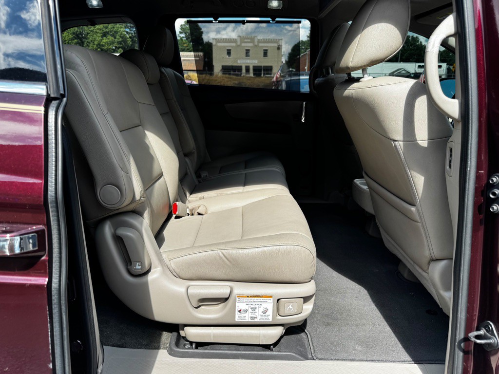 2014 Honda Odyssey Image 17