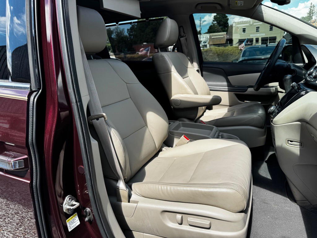 2014 Honda Odyssey Image 21