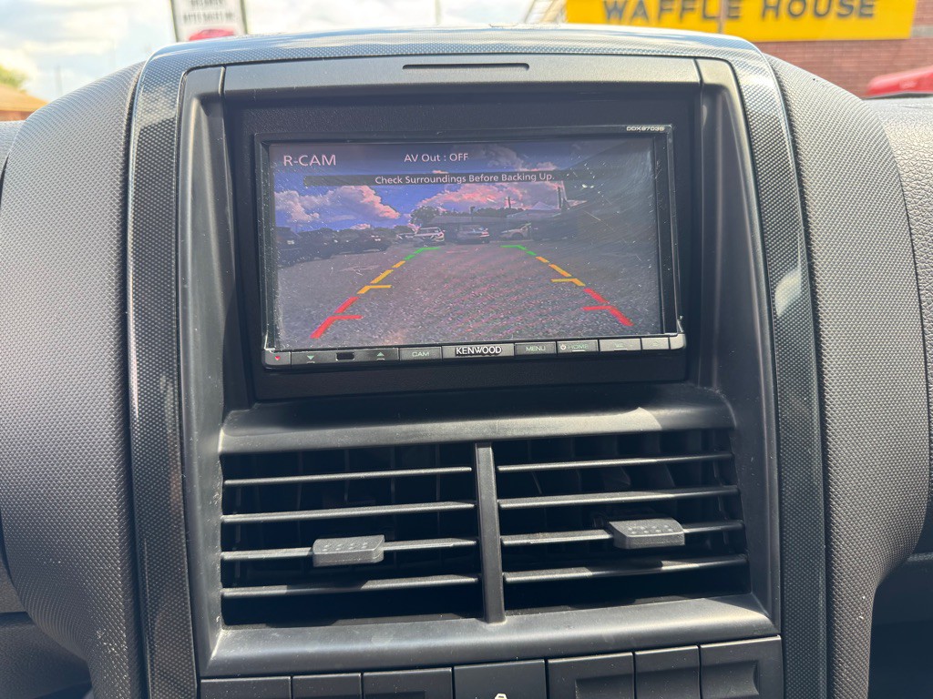2010 Ford Explorer Image 22