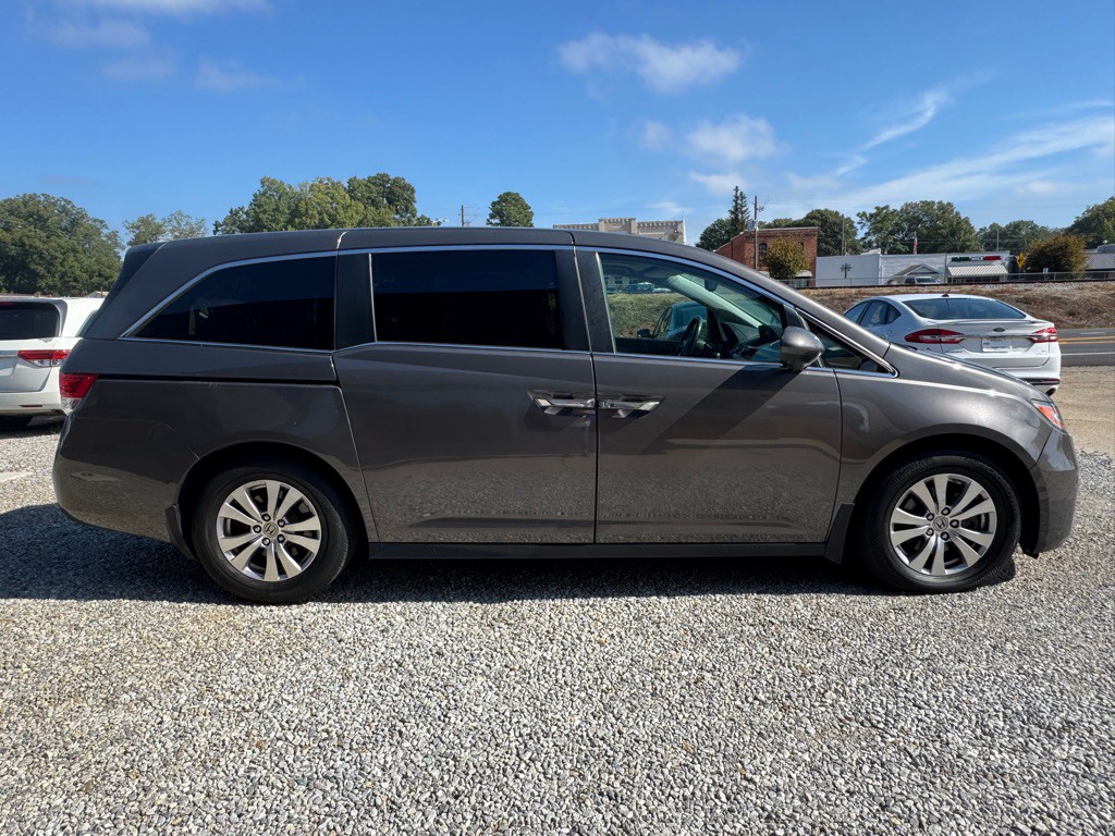 2016 Honda Odyssey Image 4
