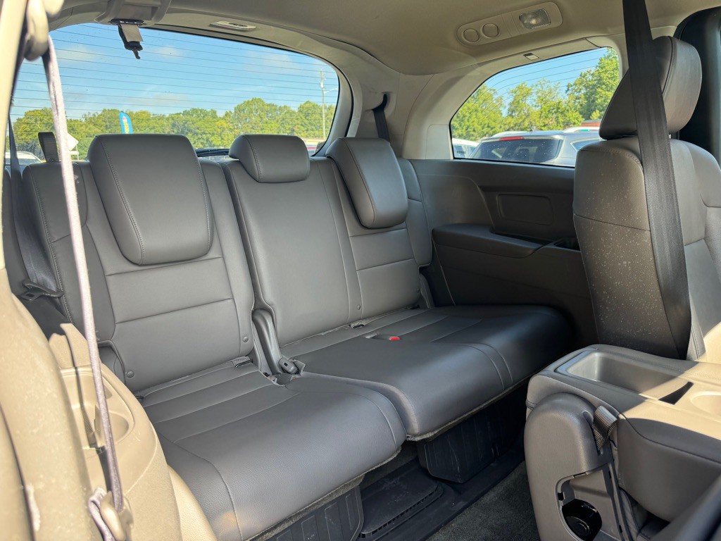 2016 Honda Odyssey Image 16