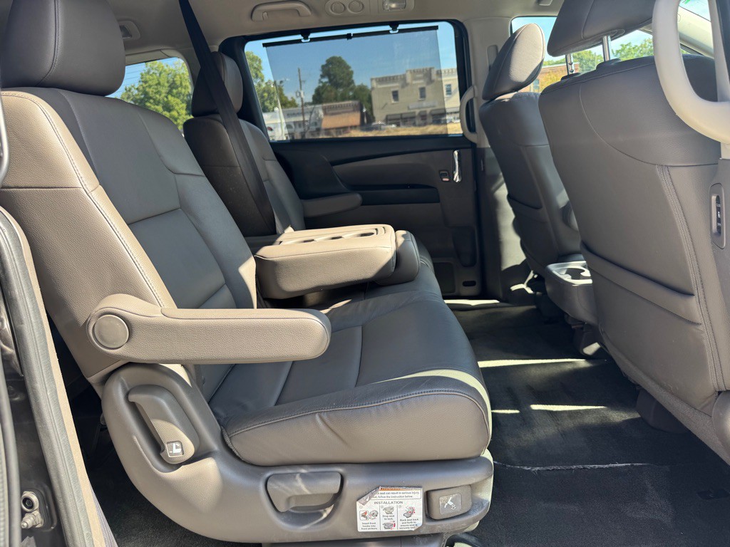2016 Honda Odyssey Image 17