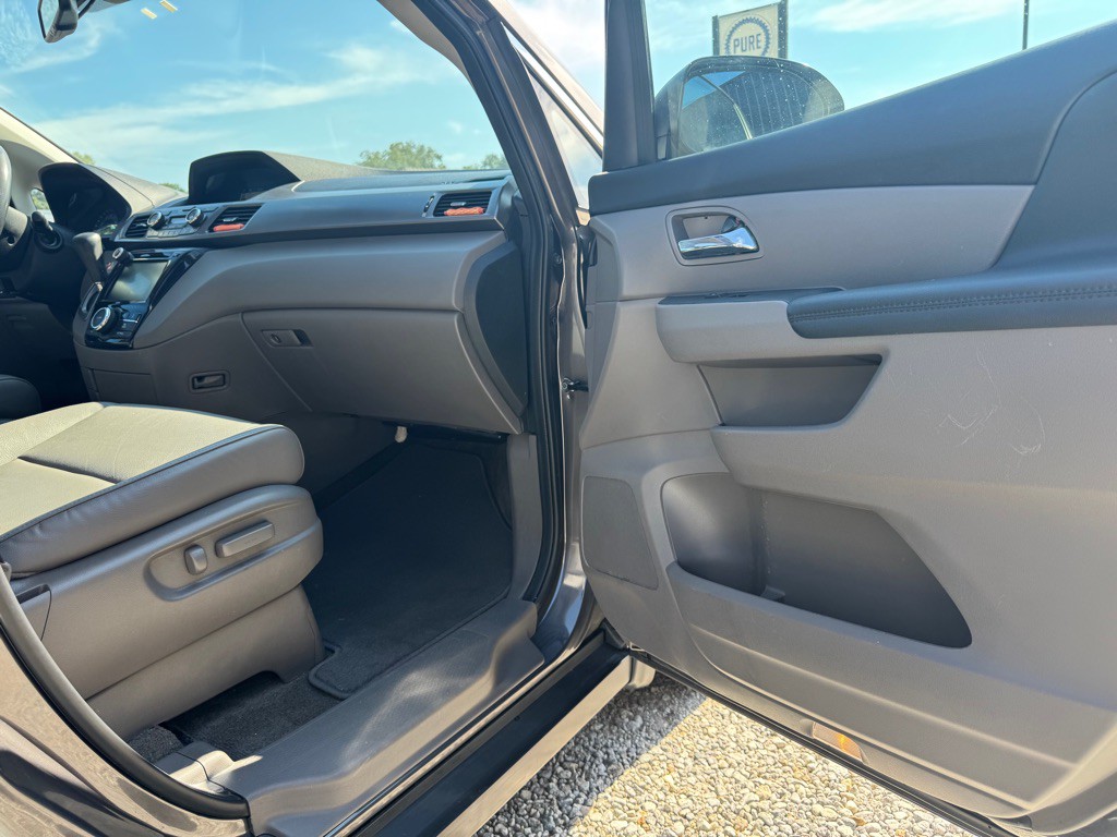 2016 Honda Odyssey Image 19