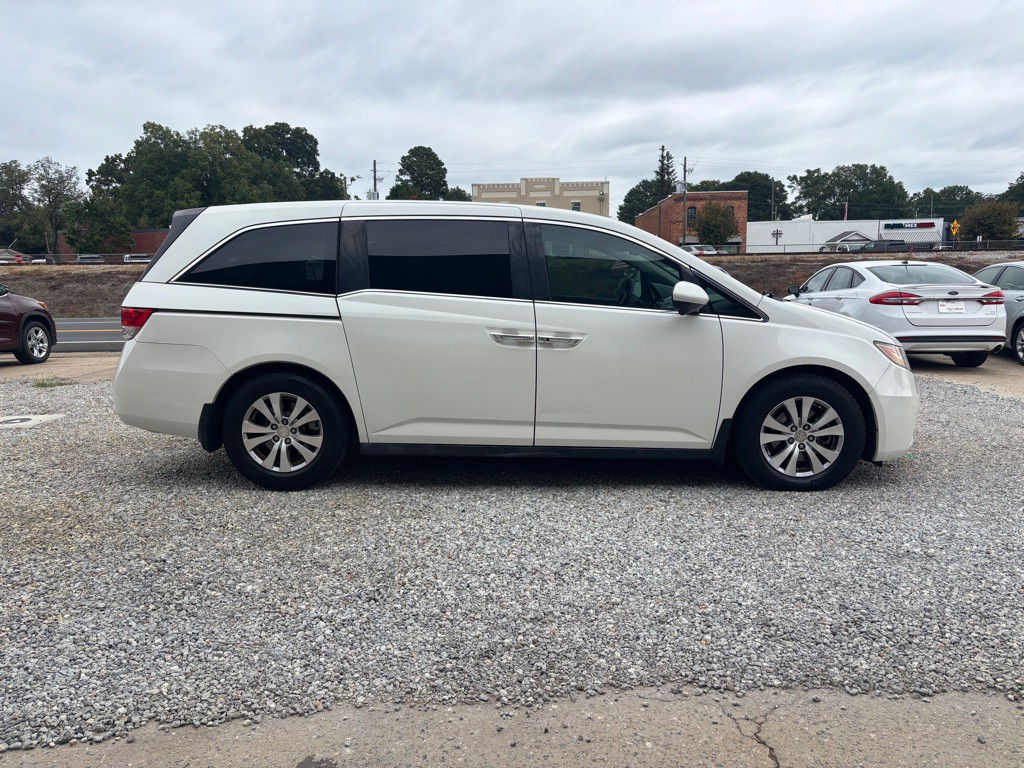 2015 Honda Odyssey Image 5