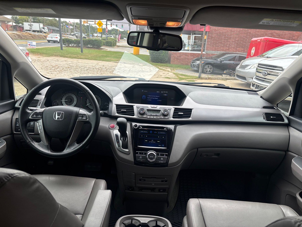 2015 Honda Odyssey Image 9